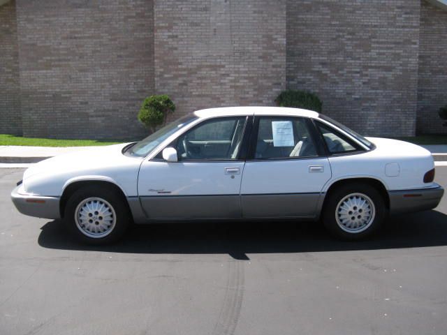 Buick REGAL 1996 photo 2