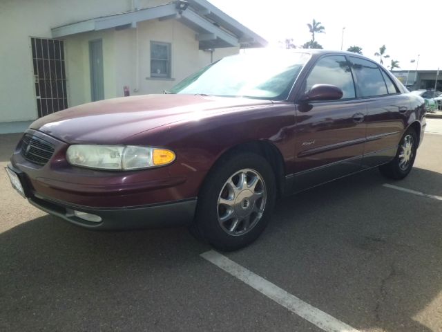 Buick REGAL XLS Sedan