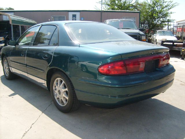 Buick REGAL 1999 photo 2
