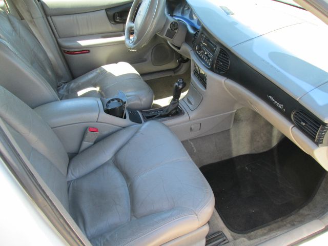 Buick REGAL 2000 photo 1