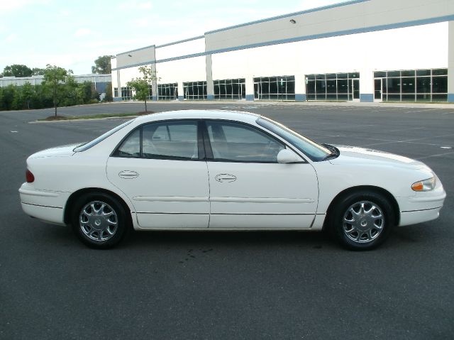 Buick REGAL 2002 photo 1