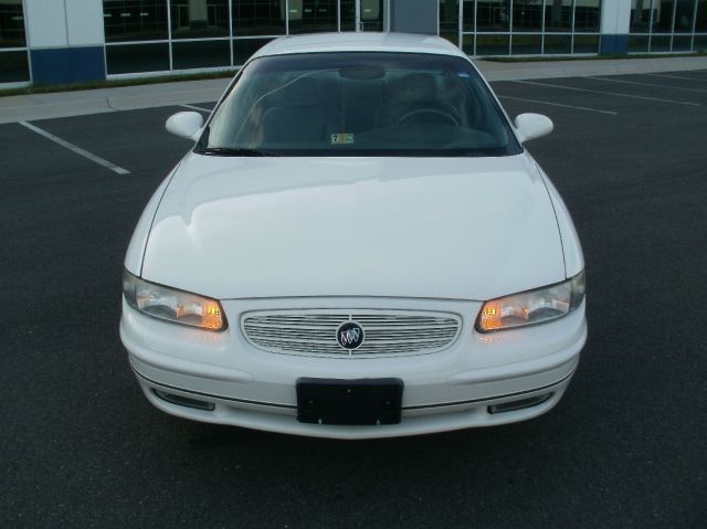 Buick REGAL 2002 photo 2