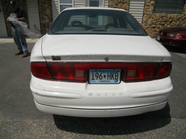 Buick REGAL 2003 photo 3