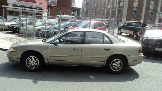 Buick REGAL 2003 photo 1