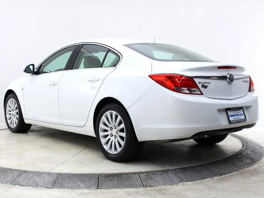 Buick REGAL 2011 photo 2