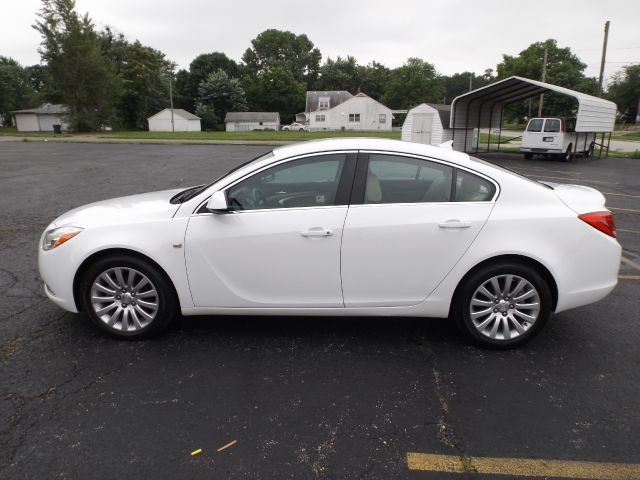 Buick REGAL 2011 photo 1