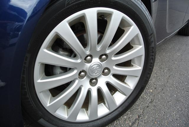 Buick REGAL 2011 photo 1