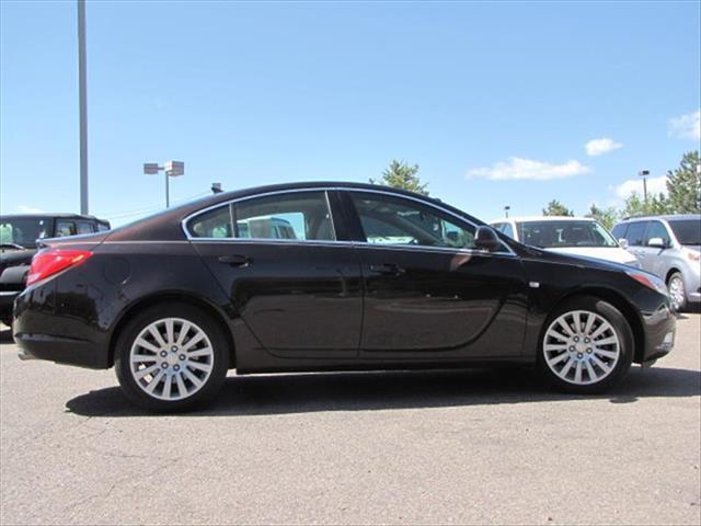 Buick REGAL 2011 photo 3