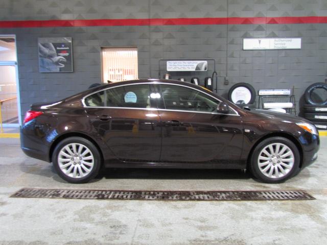 Buick REGAL All The Whistlesbells Sedan