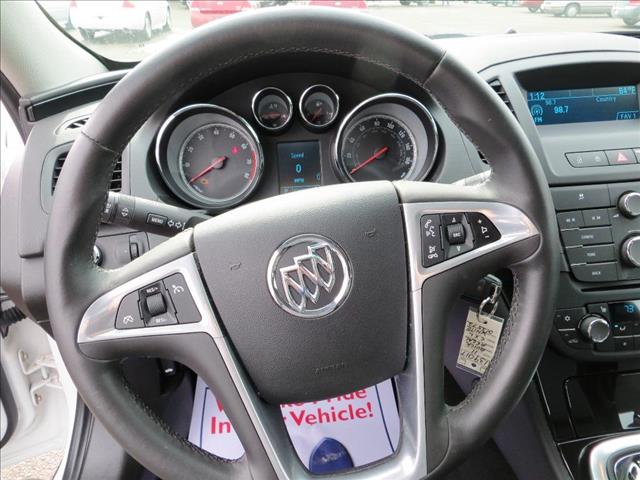 Buick REGAL 2011 photo 1