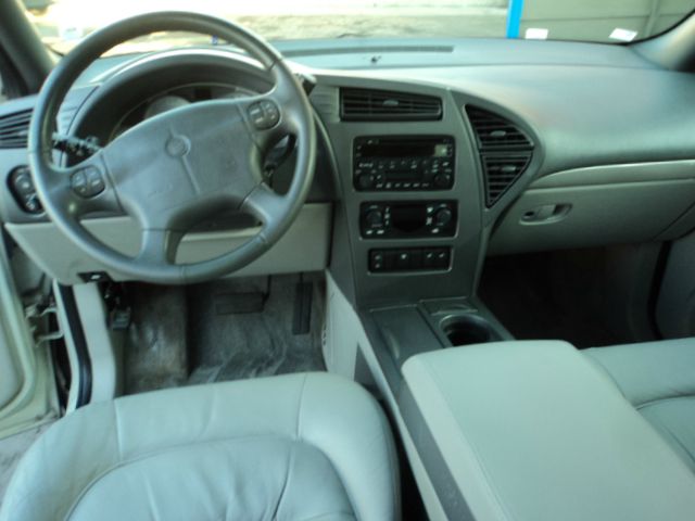 Buick Rendezvous 2004 photo 2