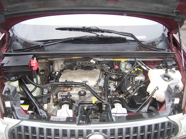 Buick Rendezvous 2004 photo 2