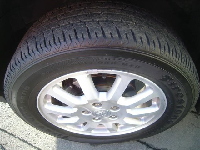 Buick Rendezvous 4dr 2.5 XS Auto W/prem PkgL Sport Utility