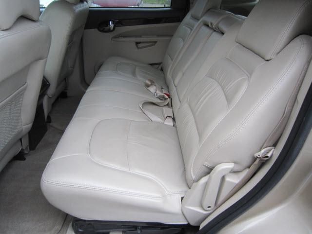 Buick Rendezvous 2006 photo 2