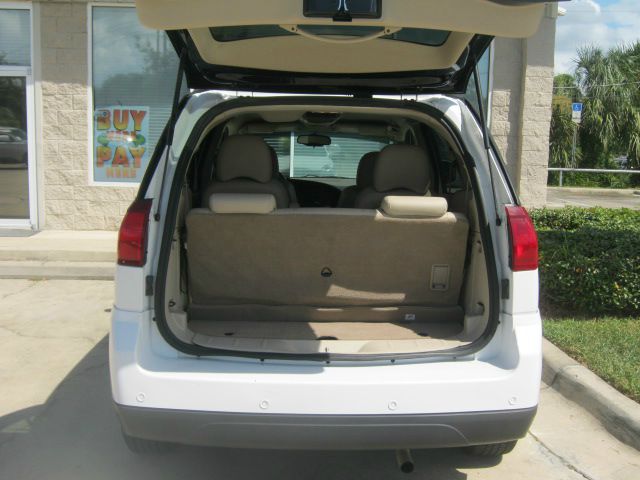 Buick Rendezvous 2006 photo 2