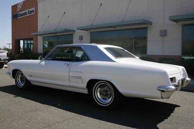 Buick Riviera 1964 photo 3