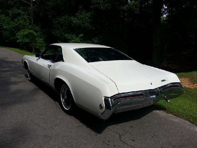 Buick Riviera 1968 photo 3