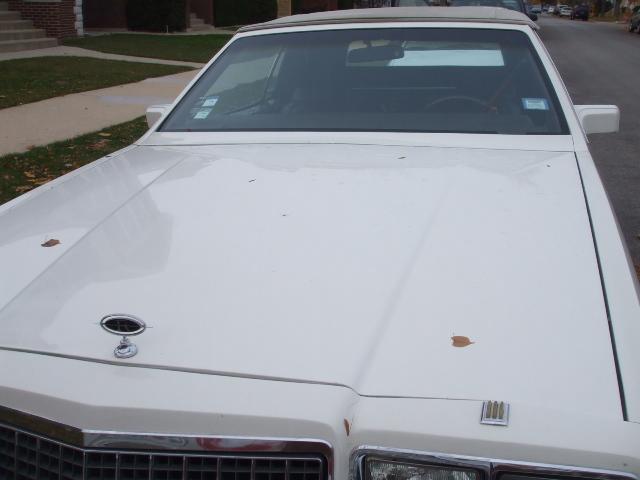 Buick Riviera 1983 photo 2