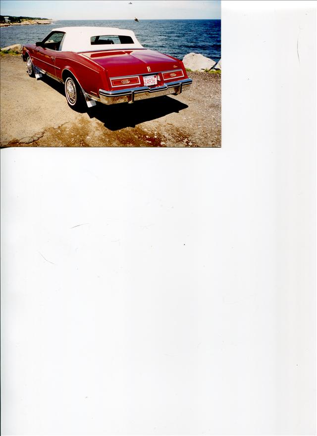 Buick Riviera 1983 photo 2