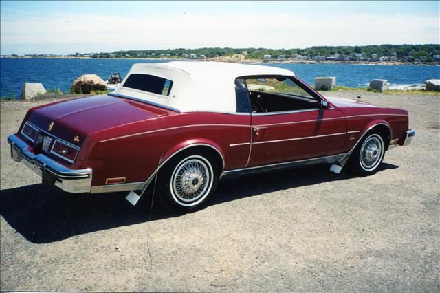 Buick Riviera 1983 photo 3