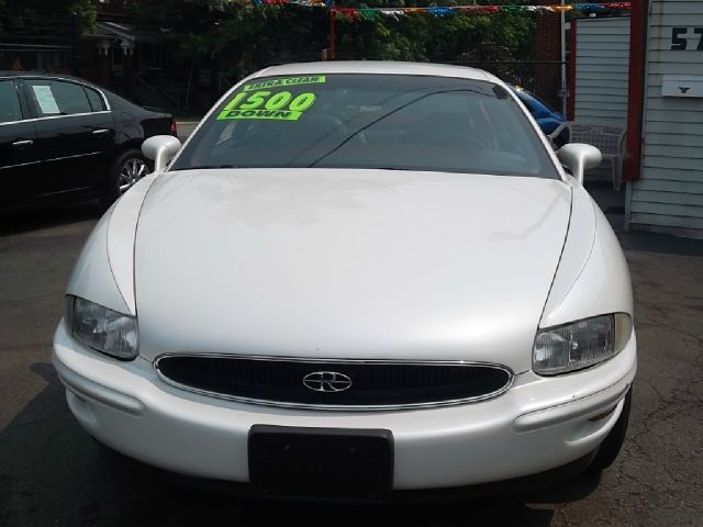 Buick Riviera 1996 photo 1