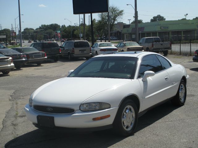 Buick Riviera 1997 photo 3