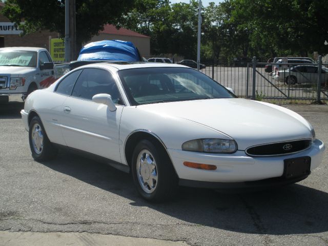 Buick Riviera 1997 photo 4