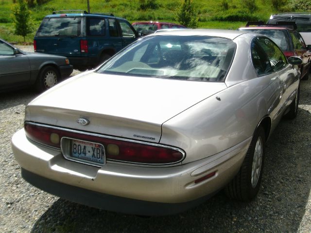 Buick Riviera 1997 photo 1