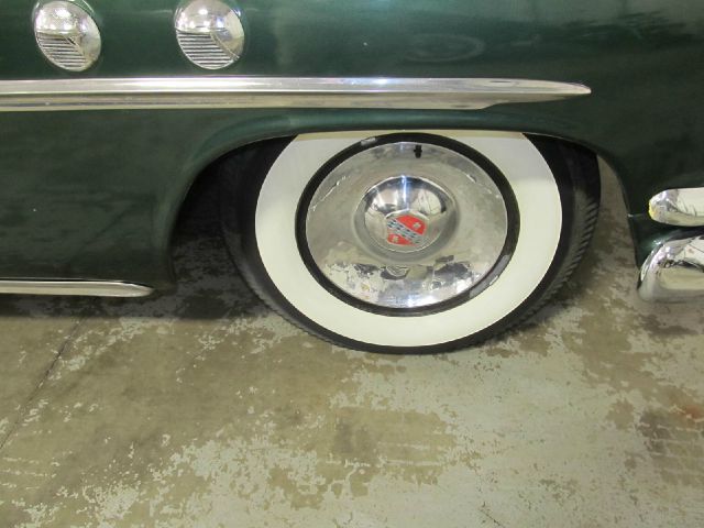 Buick Roadmaster 1952 photo 1