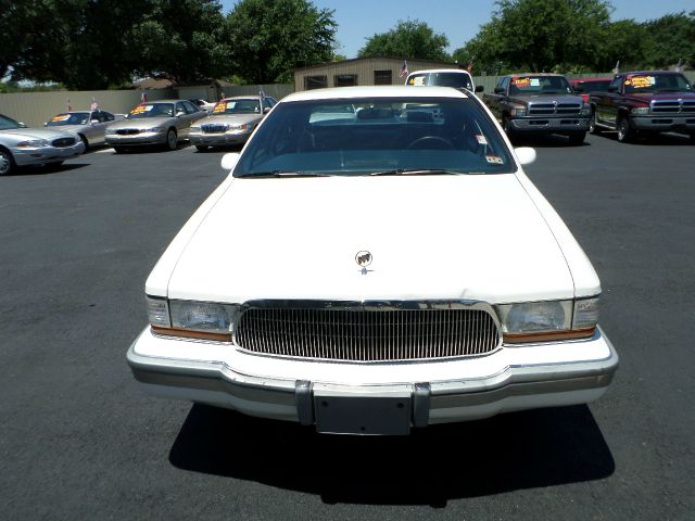 Buick Roadmaster 1992 photo 3