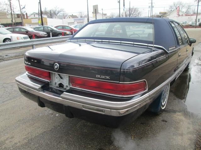 Buick Roadmaster 1992 photo 1