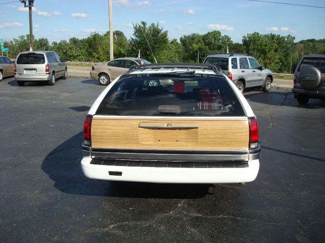 Buick Roadmaster 1994 photo 1