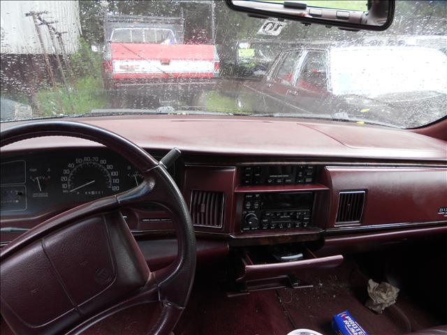 Buick Roadmaster 1996 photo 3