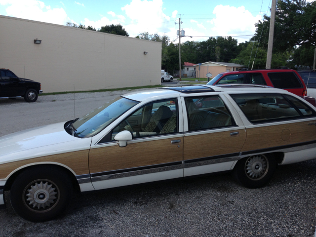 Buick Roadmaster Wagon 1992 photo 1
