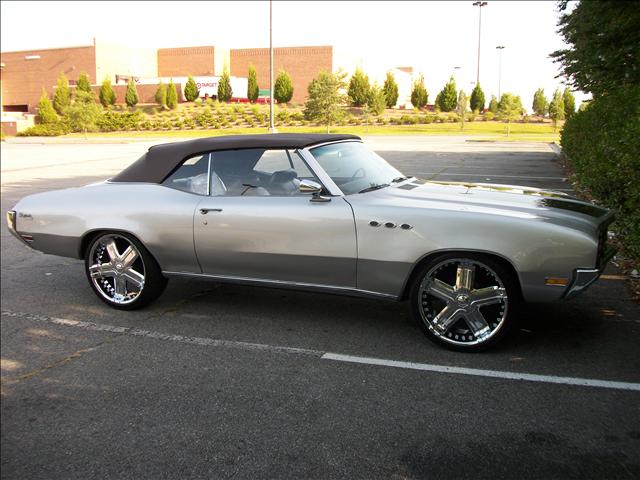 Buick Skylark 1971 photo 2