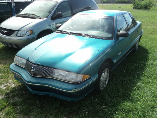 Buick Skylark 1993 photo 3