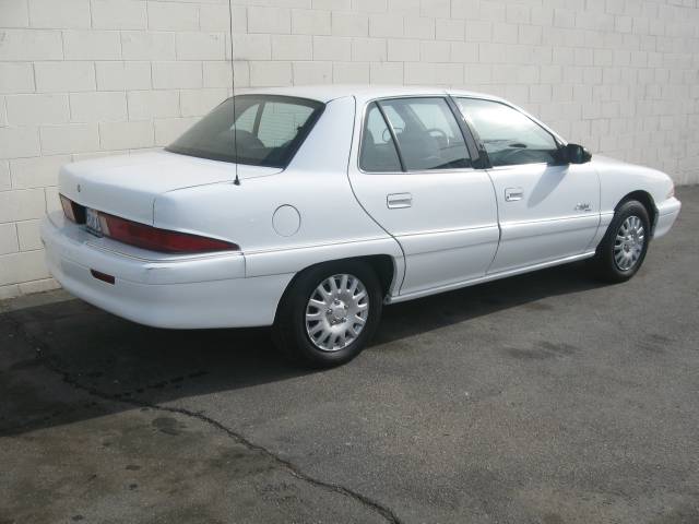 Buick Skylark 1997 photo 3