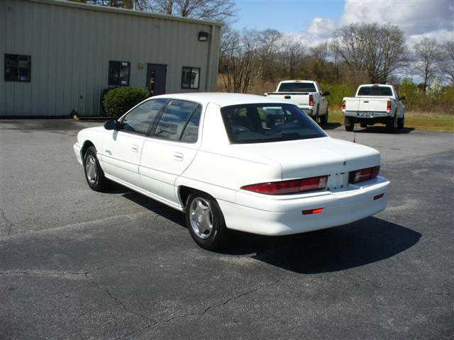 Buick Skylark 1997 photo 3