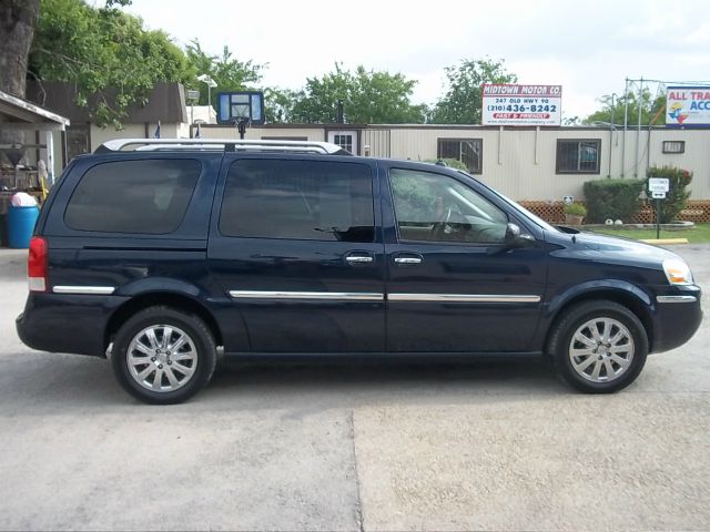 Buick Terraza 2005 photo 1