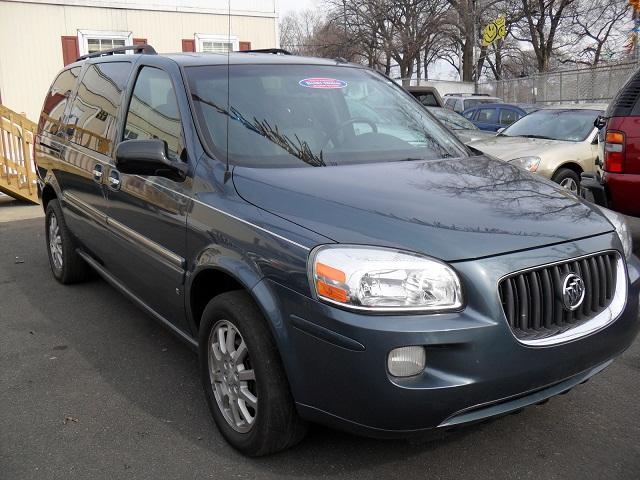 Buick Terraza 2006 photo 2