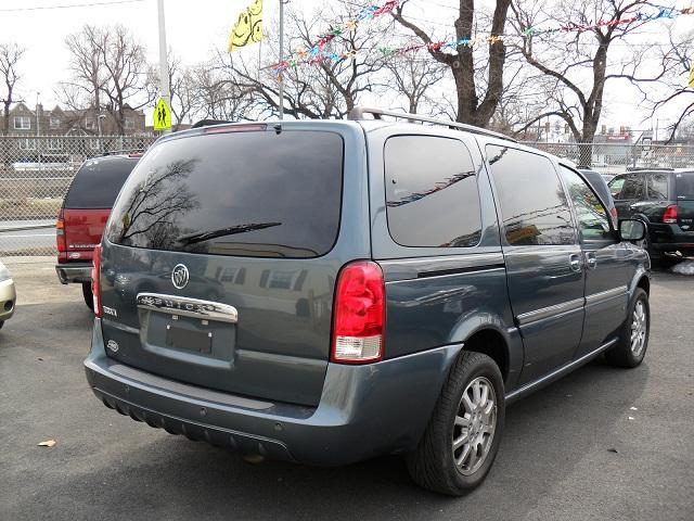 Buick Terraza 2006 photo 3