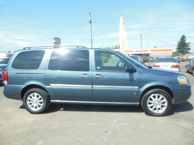Buick Terraza 2006 photo 2