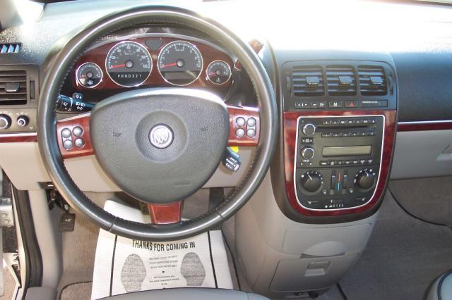 Buick Terraza 2006 photo 3