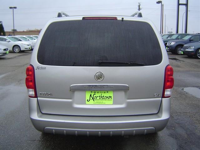 Buick Terraza 2006 photo 2