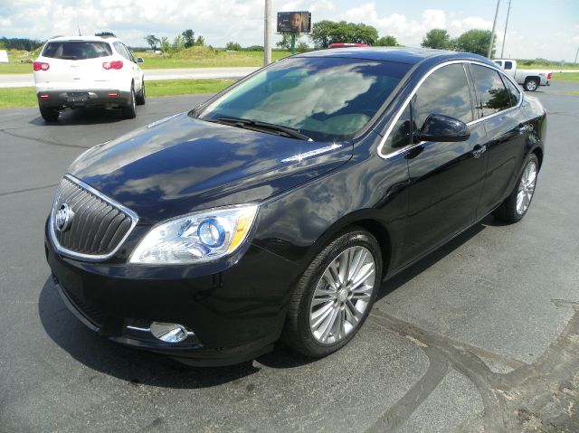 Buick Verano 2012 photo 2