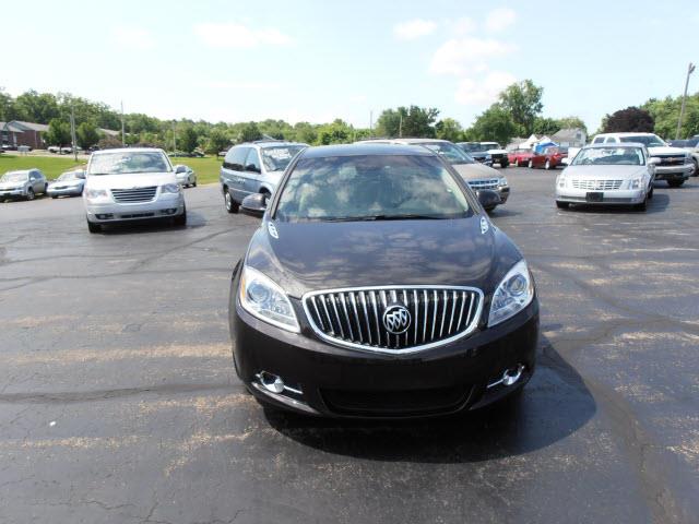 Buick Verano 2012 photo 1