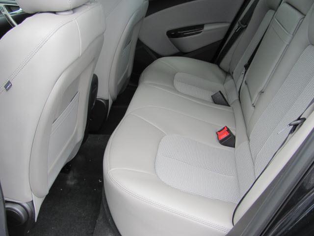 Buick Verano 2013 photo 10