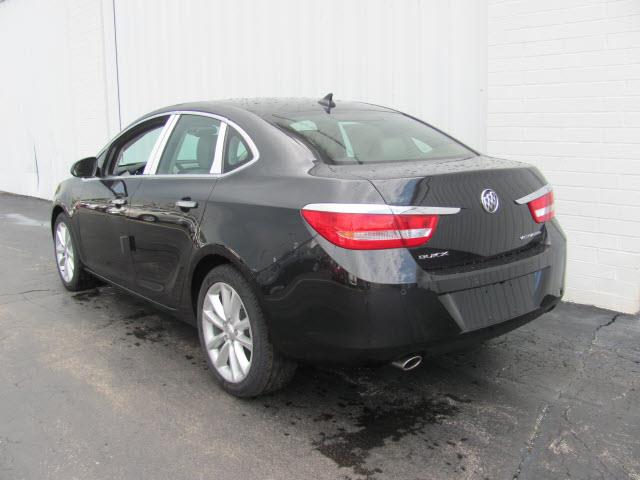 Buick Verano 2013 photo 9