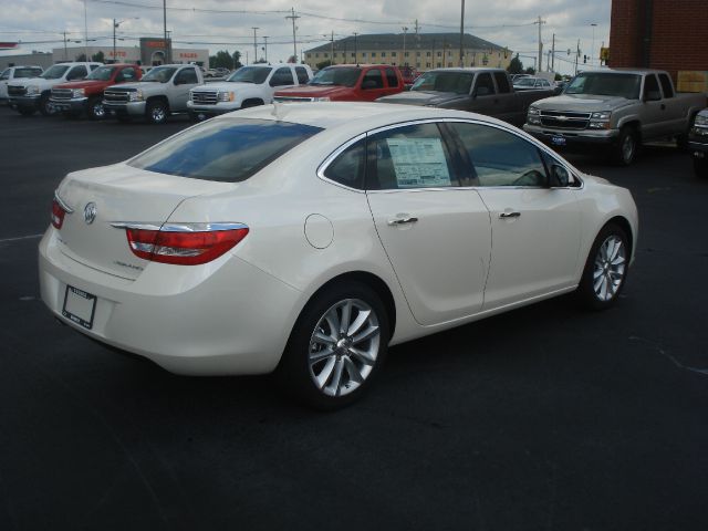 Buick Verano 2013 photo 15