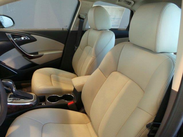 Buick Verano 2013 photo 10